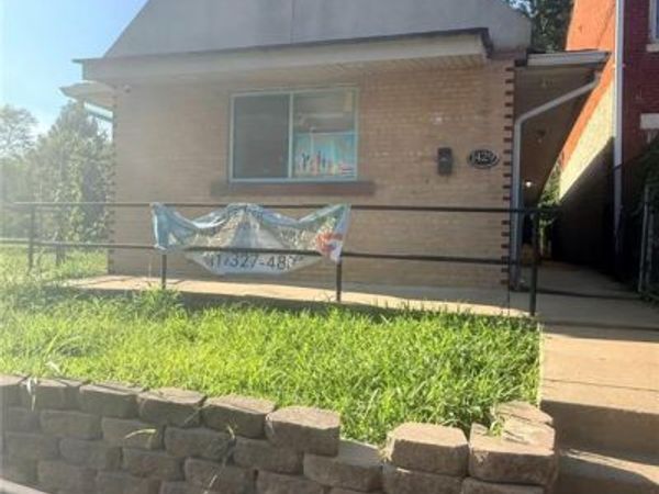 1429 Farrar Street , St Louis, MO 63107