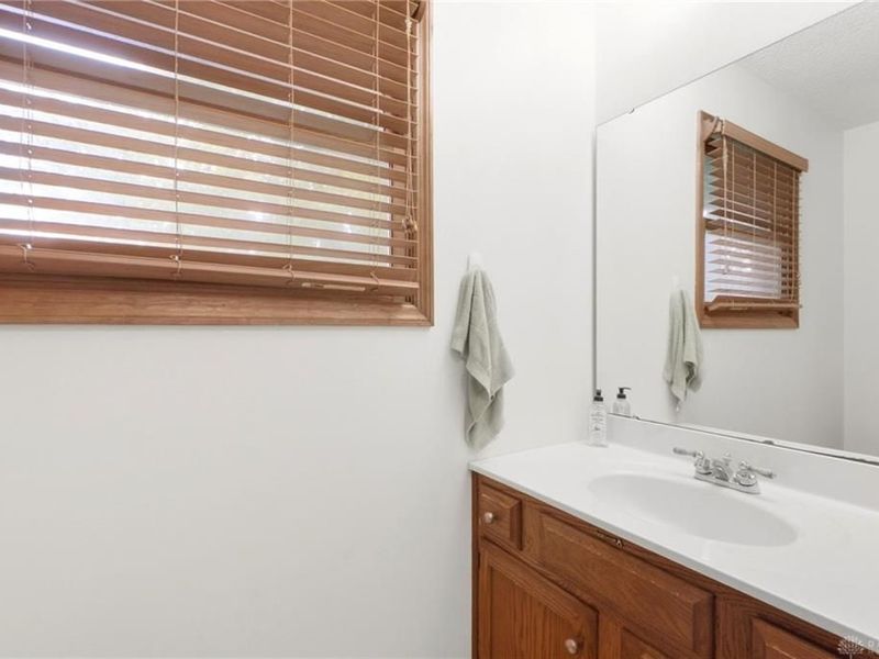 6091 Blueberry Drive, Liberty Township, OH 45011 Photo 18