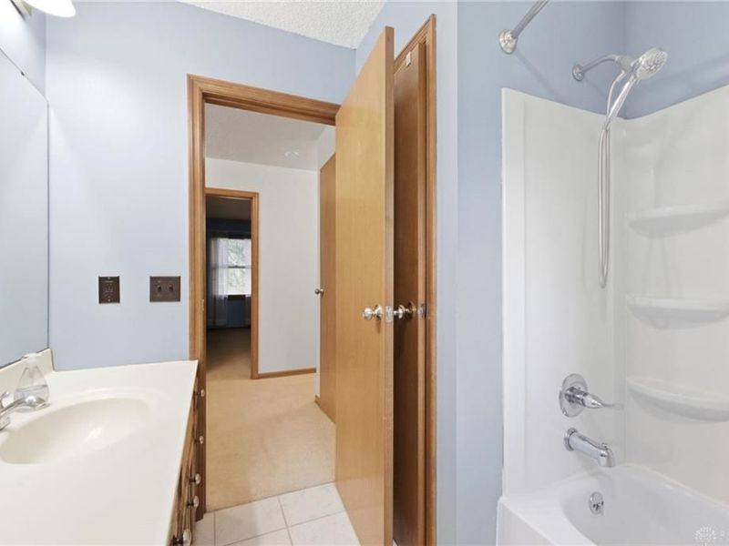 6091 Blueberry Drive, Liberty Township, OH 45011 Photo 28