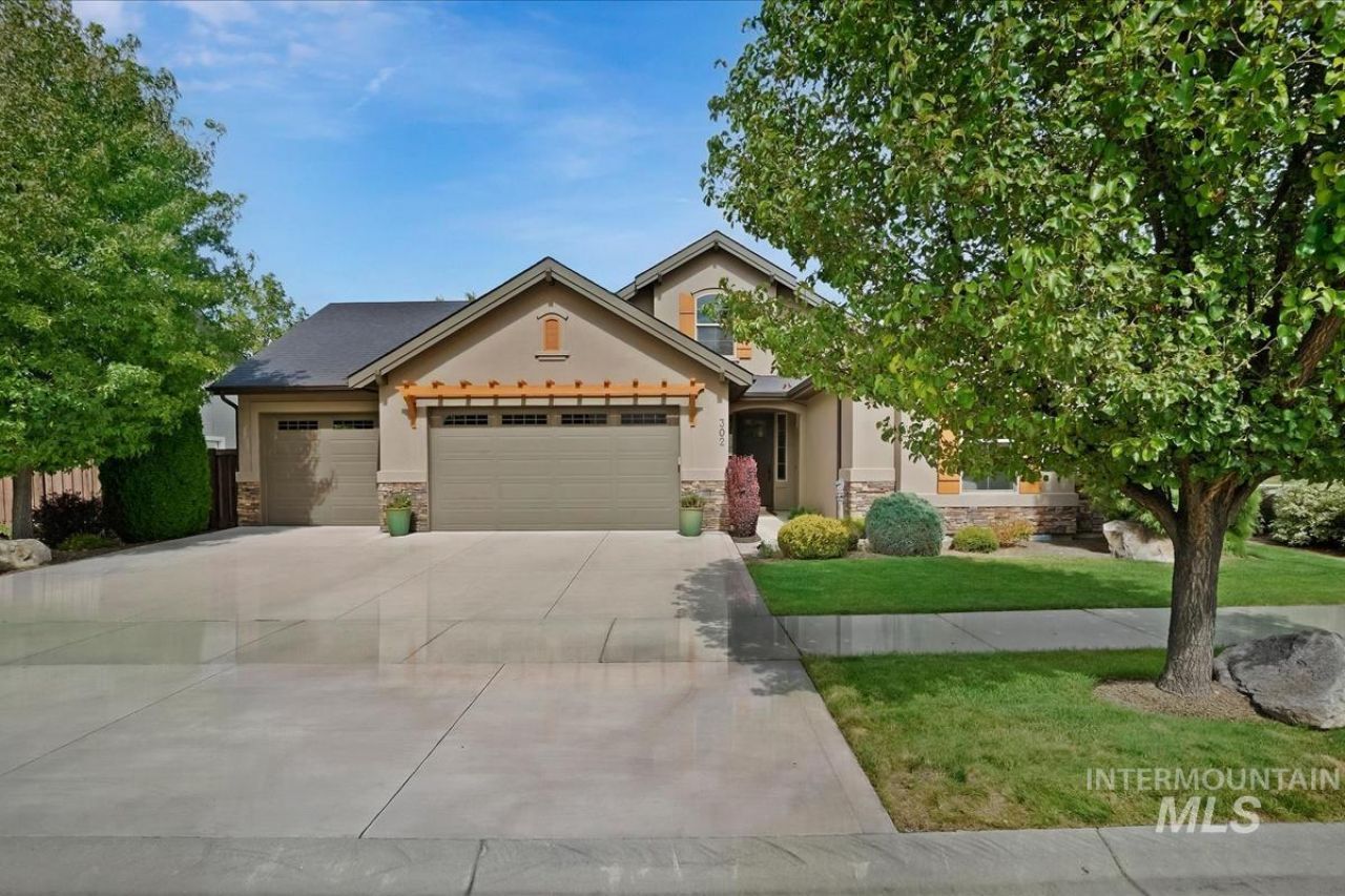 302 W Heston Dr, Meridian, ID 83646 Main Photo