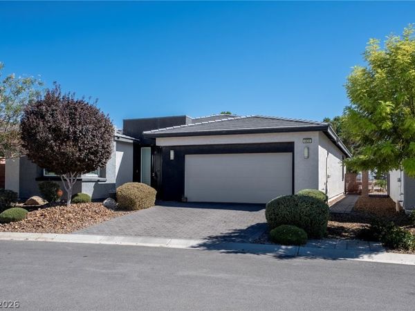 4820 SE Argent Hills Avenue , Pahrump, NV 89061