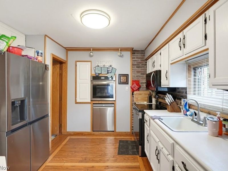 2390 Roth Drive, Cuyahoga Falls, OH 44221 Photo 10