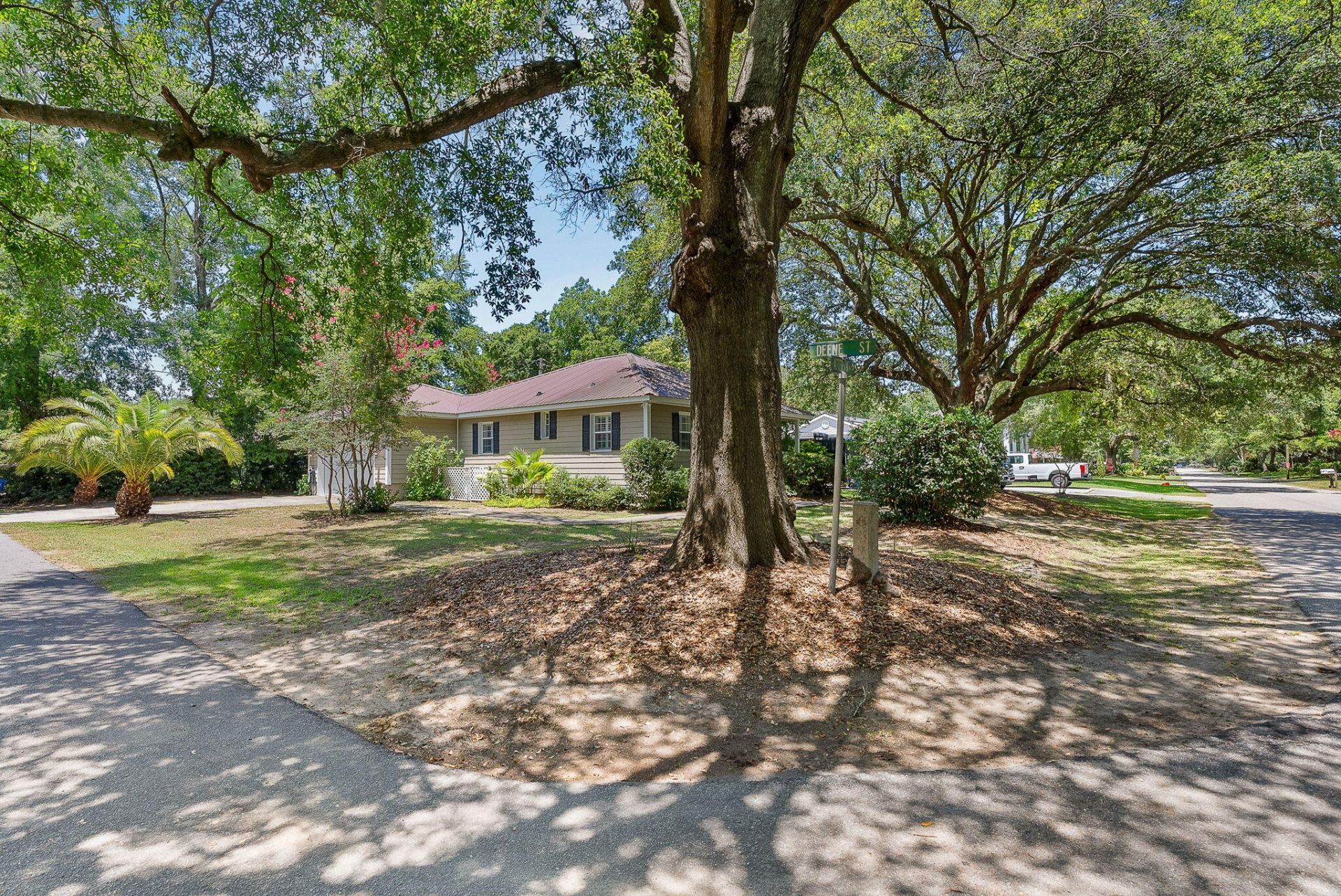 1618 Patterson Avenue Photo 6