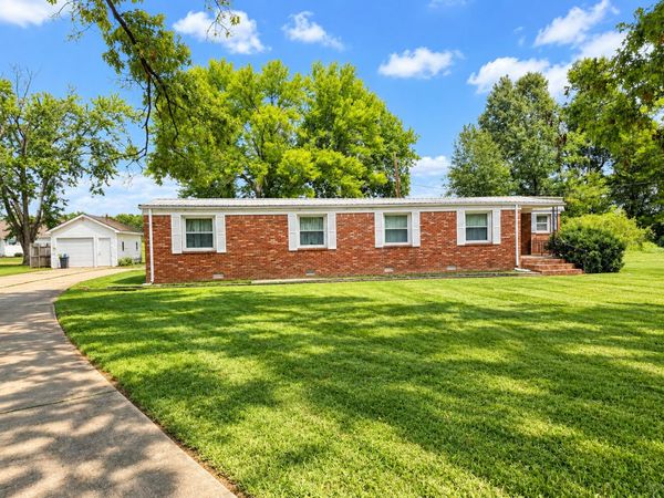 1111 E 7th Street , Metropolis, IL 62960