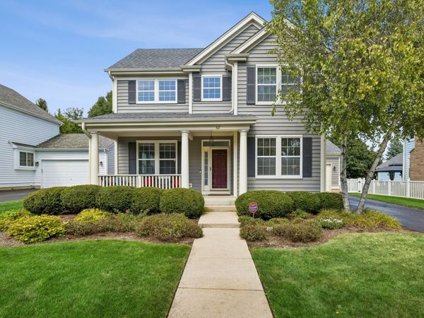 62 Depot Street , Vernon Hills, IL 60061