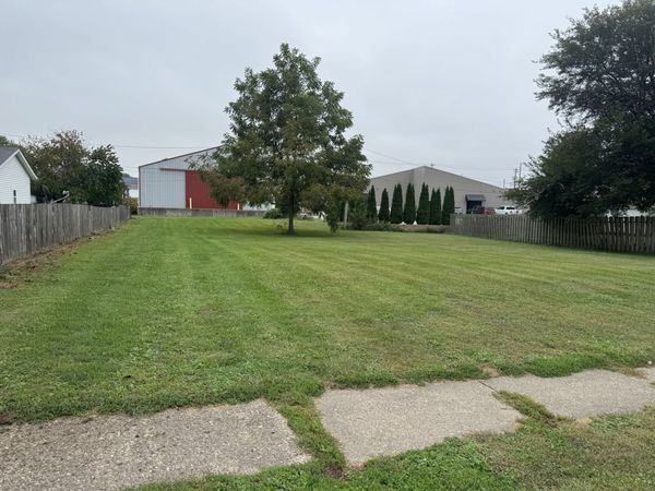 218 N College Avenue , Geneseo, IL 61254