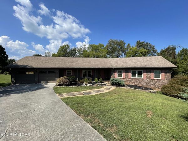 103 Farmington Place, Clinton, TN 37716