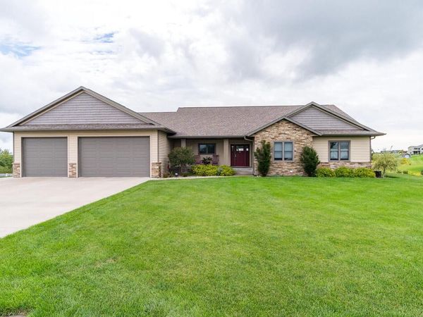 W3816 Highland DRIVE, La Crosse, WI 54601
