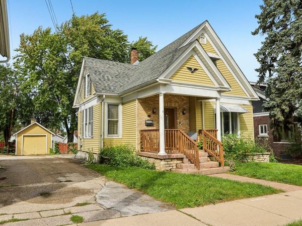 200 W State STREET, Burlington, WI 53105