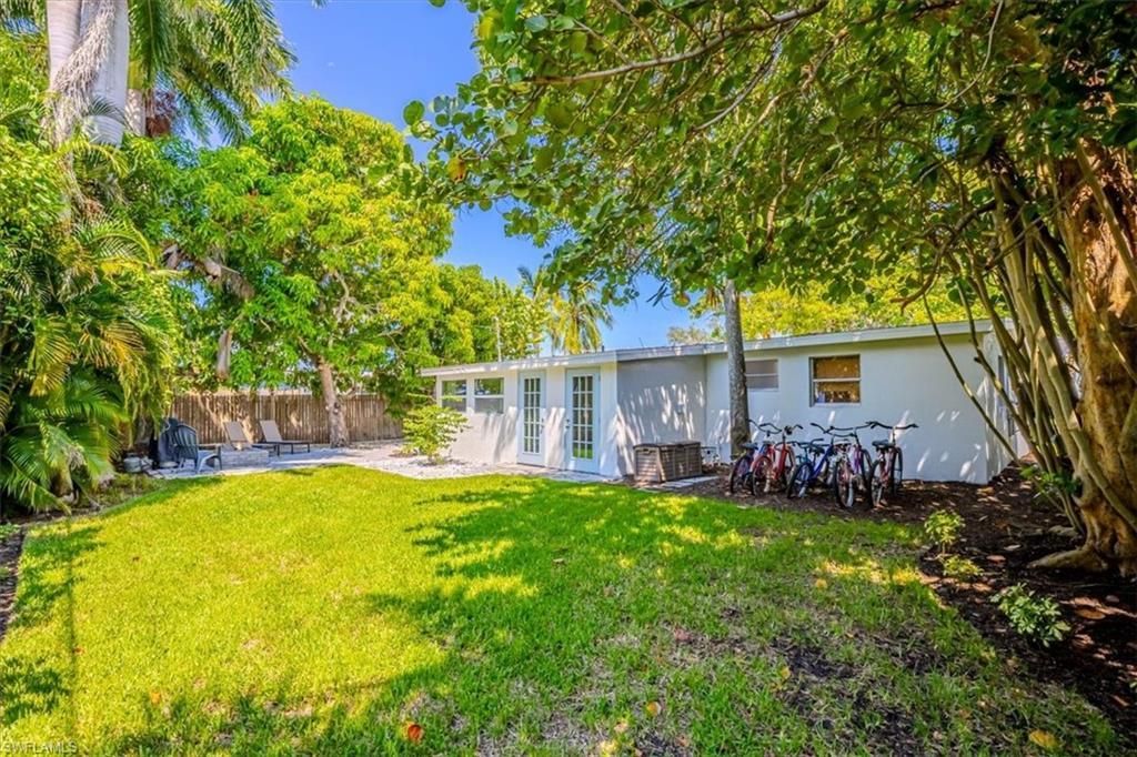 1960 Estey Ave, Naples, FL 34104 Photo