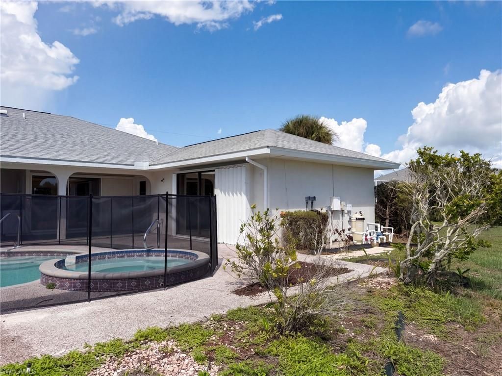 7 Bunker Rd , Rotonda West, FL 33947 Photo