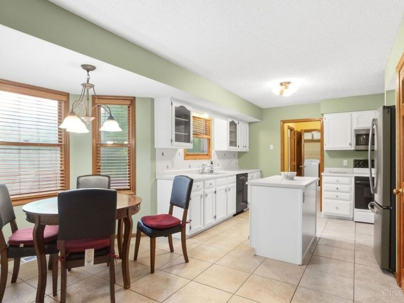 6091 Blueberry Drive, Liberty Township, OH 45011 Photo 11