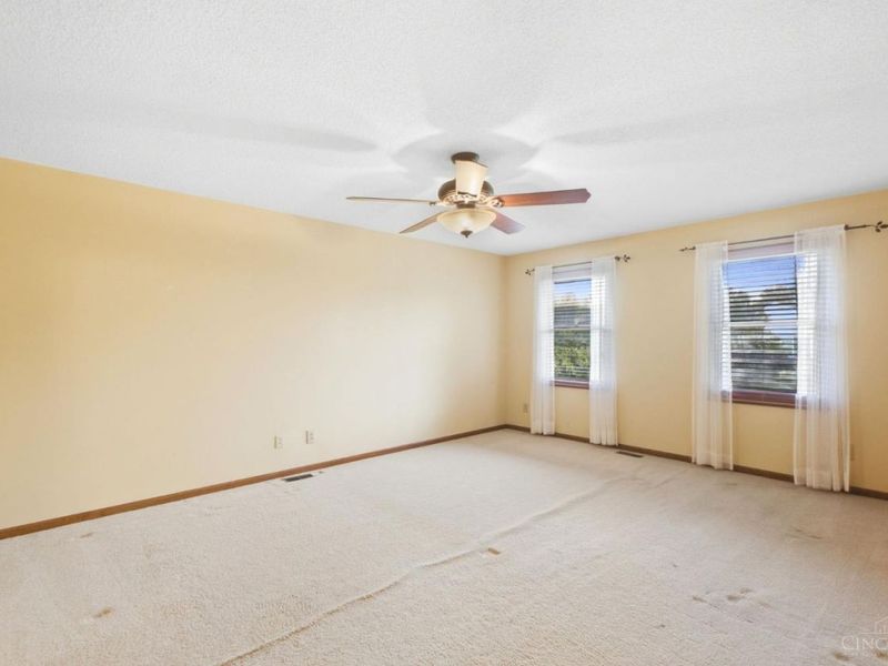 6091 Blueberry Drive, Liberty Township, OH 45011 Photo 17