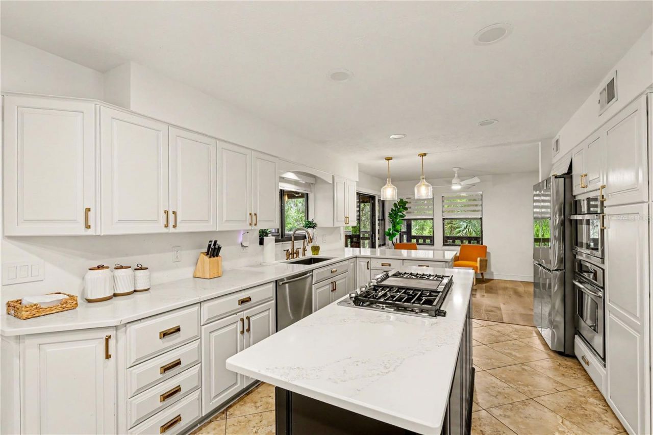 8224 Revels Road, Riverview, FL 33569 Photo