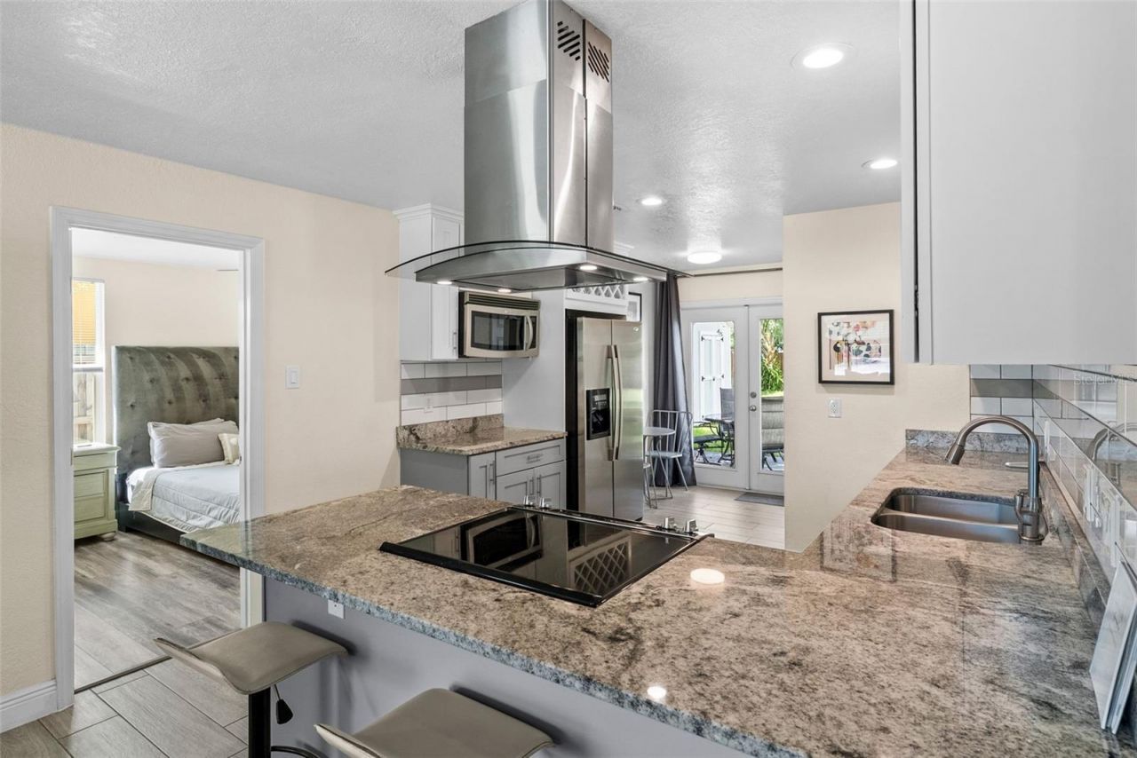 8011 26th Avenue N, Saint Petersburg, FL 33710 Photo