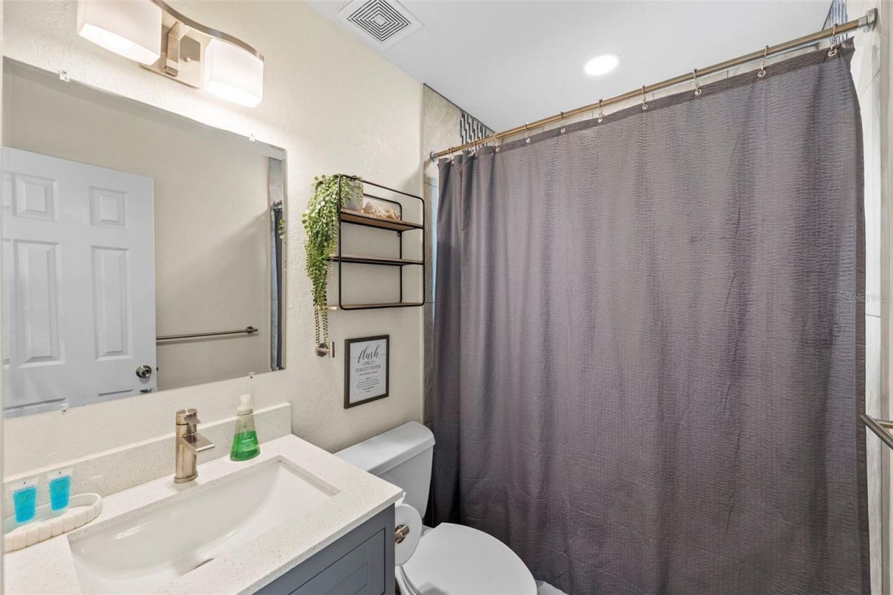 8011 26th Avenue N, Saint Petersburg, FL 33710 Photo
