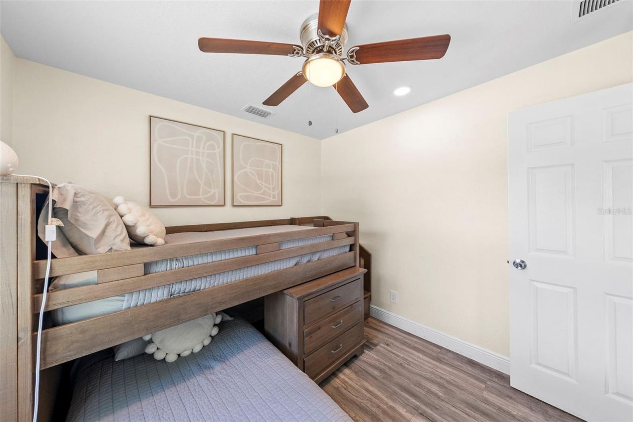 8011 26th Avenue N, Saint Petersburg, FL 33710 Photo