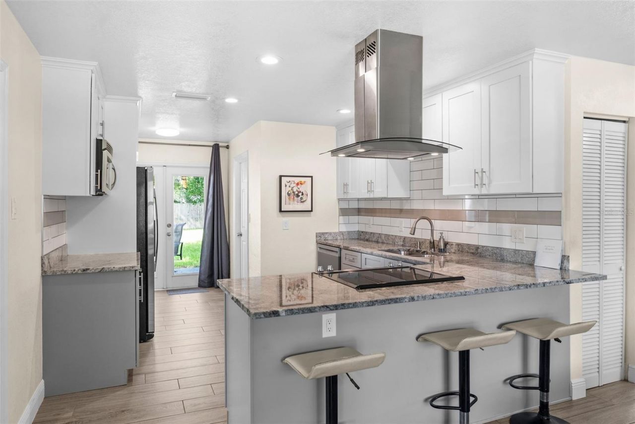 8011 26th Avenue N, Saint Petersburg, FL 33710 Photo