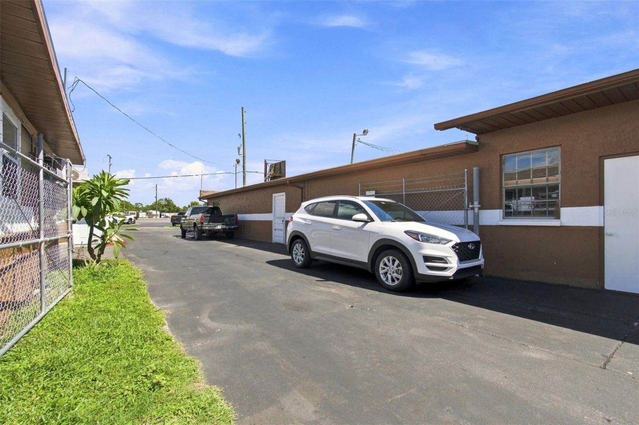 14827 Us Highway 19 , Hudson, FL 34667 Photo