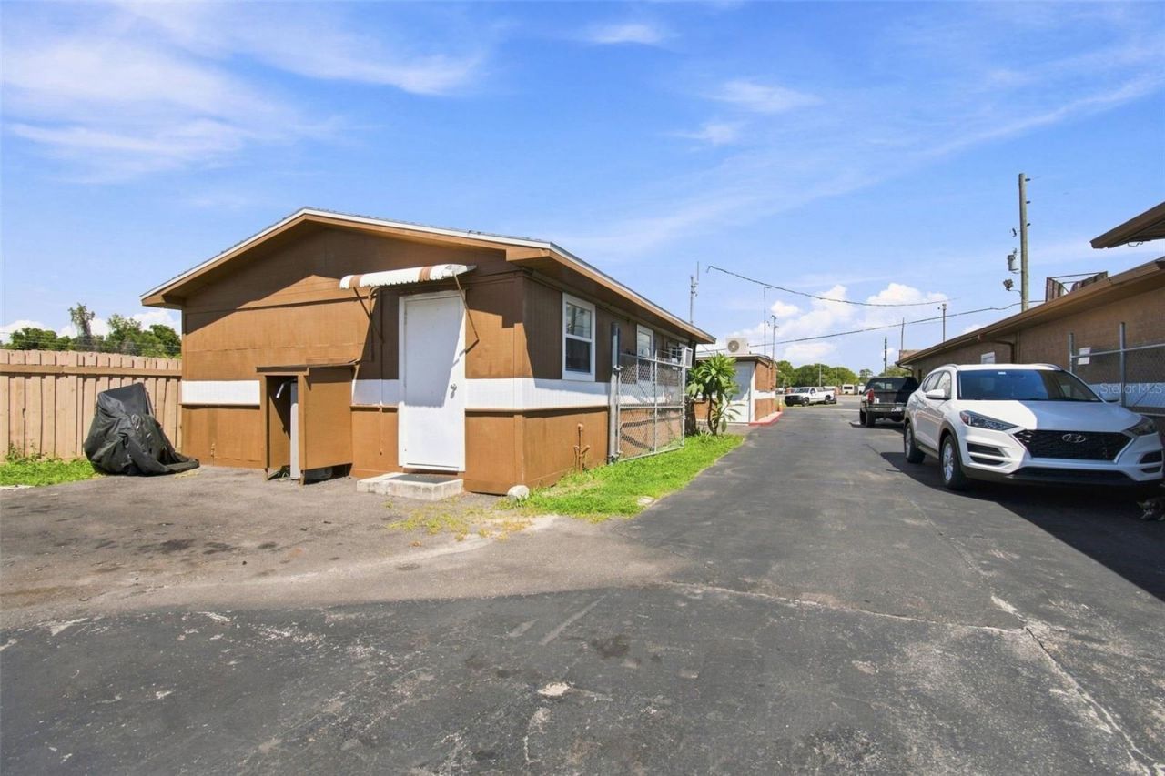 14827 Us Highway 19 , Hudson, FL 34667 Photo
