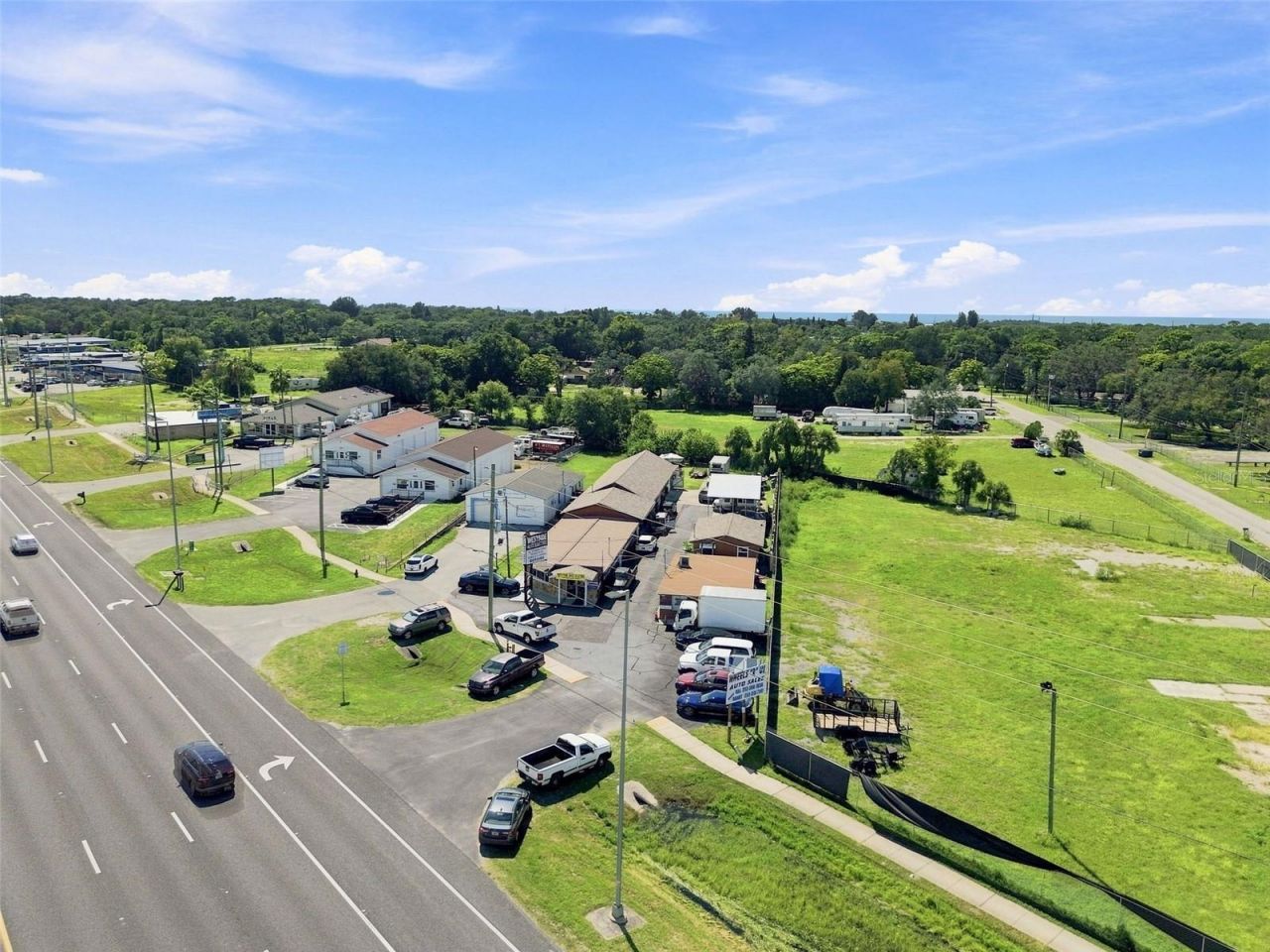 14827 Us Highway 19 , Hudson, FL 34667 Photo