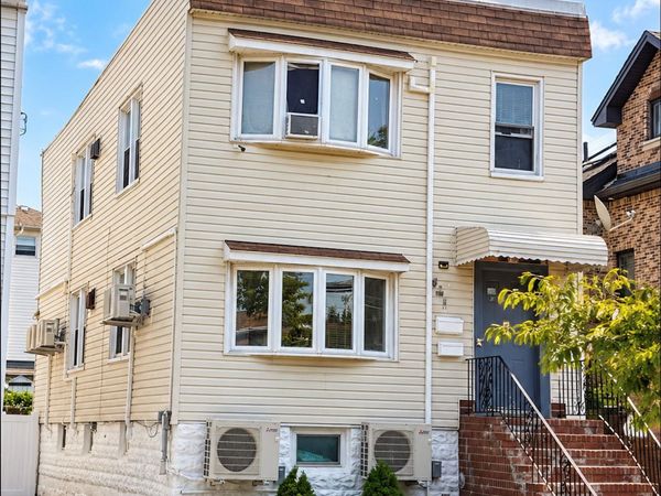 7-23 124 , Flushing, NY 11356