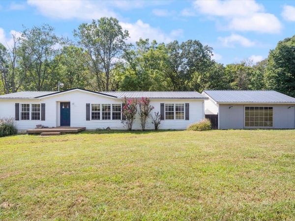 6071 Highway 41a , Pleasant View, TN 37146