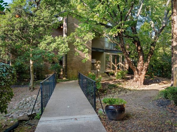 116 Harding Pl, Unit C4, Nashville, TN 37205