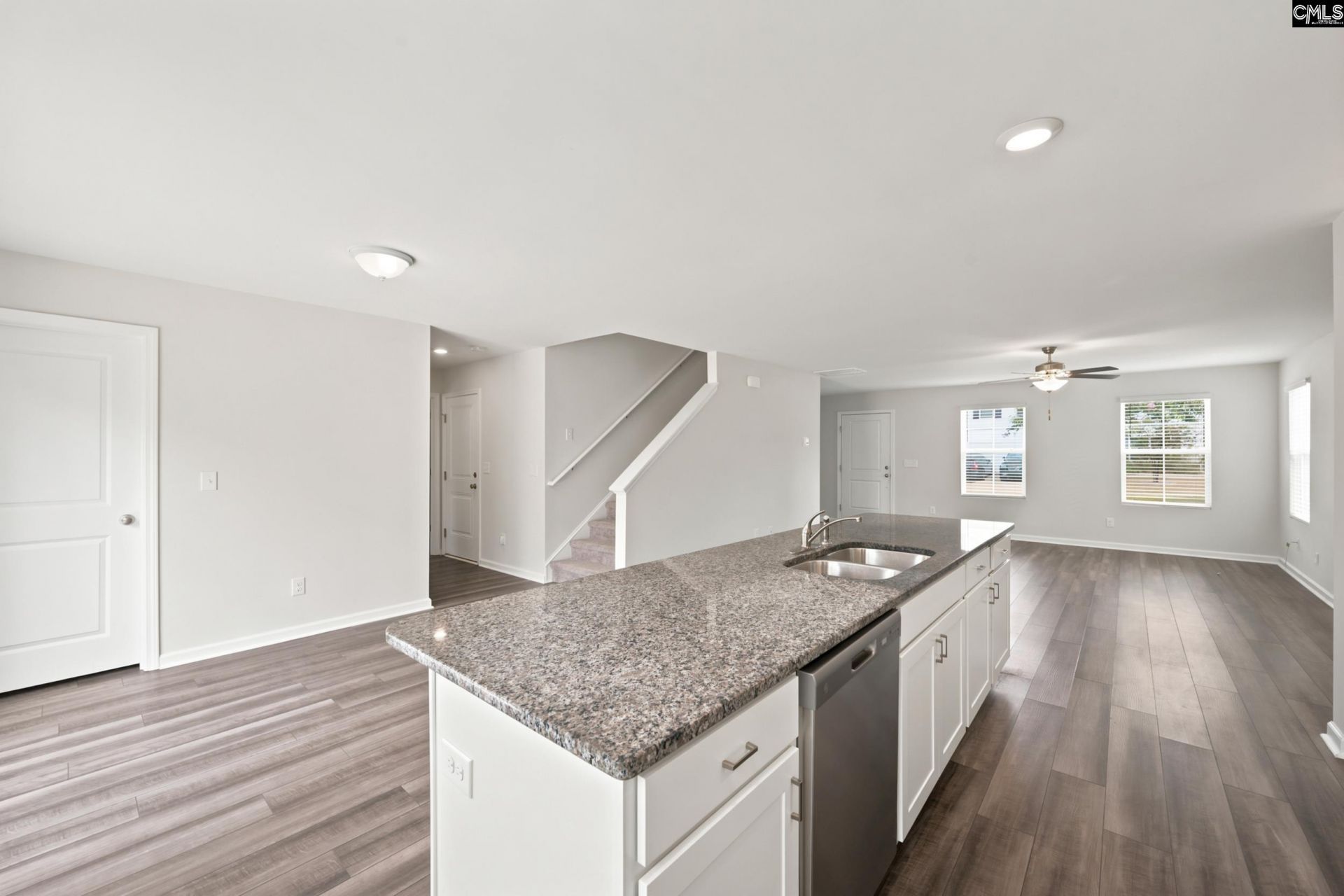 311 Ollivander Lane Photo 10