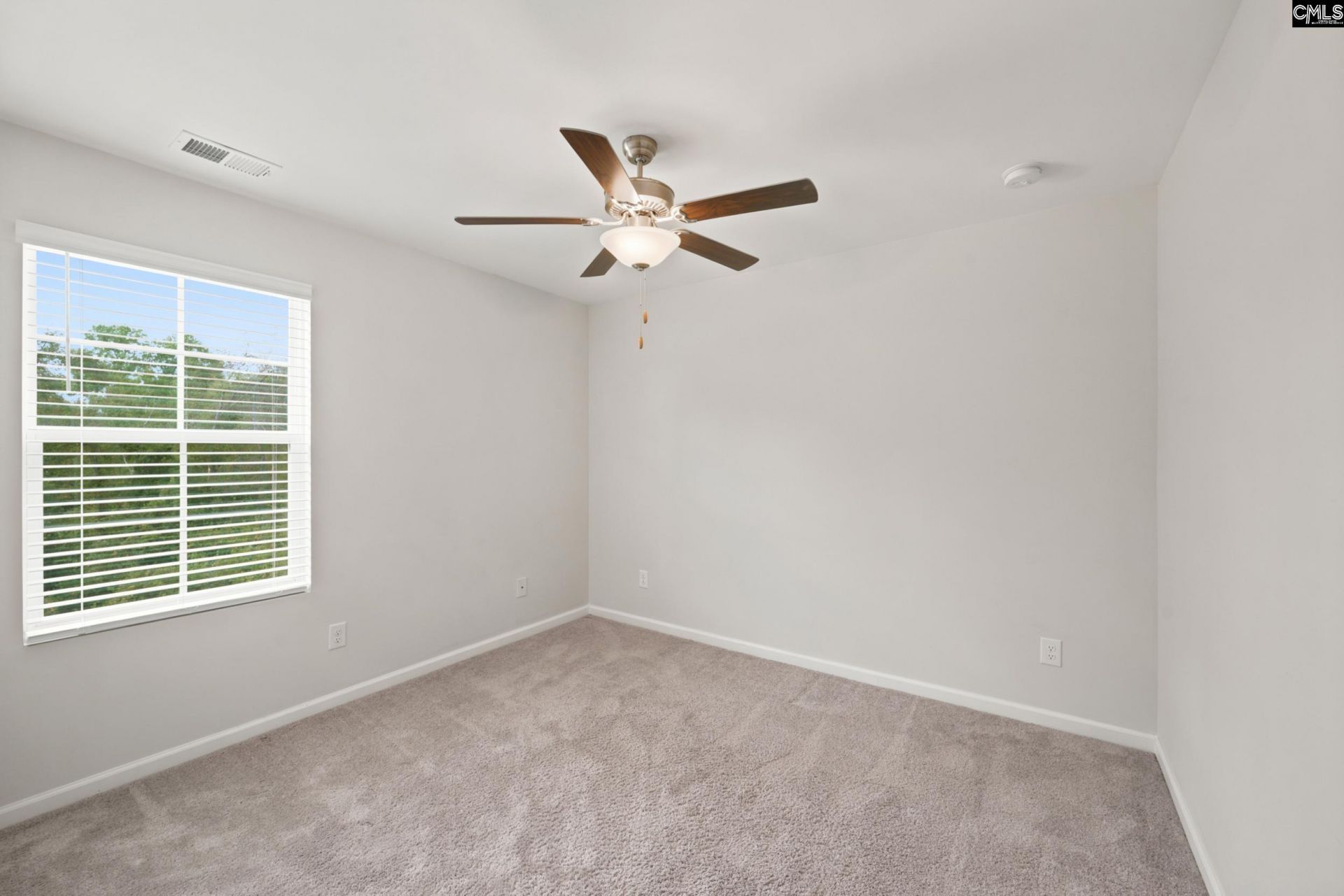 311 Ollivander Lane Photo 32