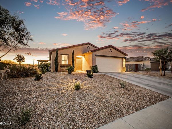 910 LOGAN Way, Wickenburg, AZ 85390
