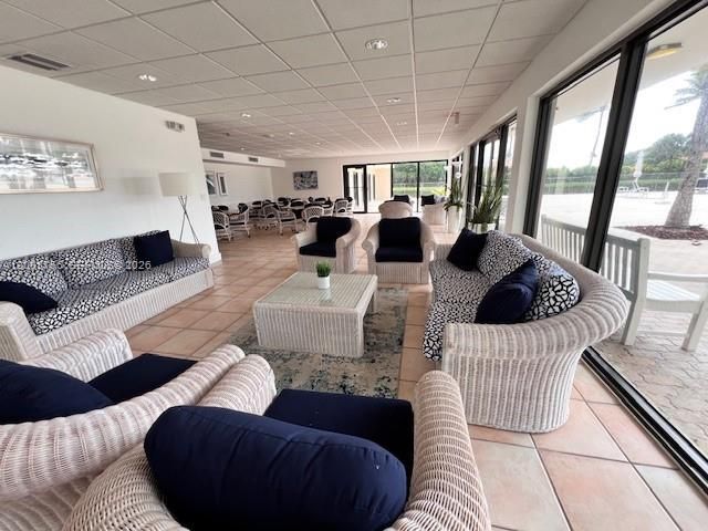 2625 Collins Ave , Unit 804, Miami Beach, FL 33140 Photo
