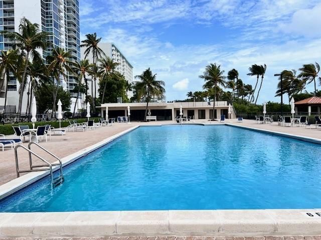 2625 Collins Ave , Unit 804, Miami Beach, FL 33140 Photo