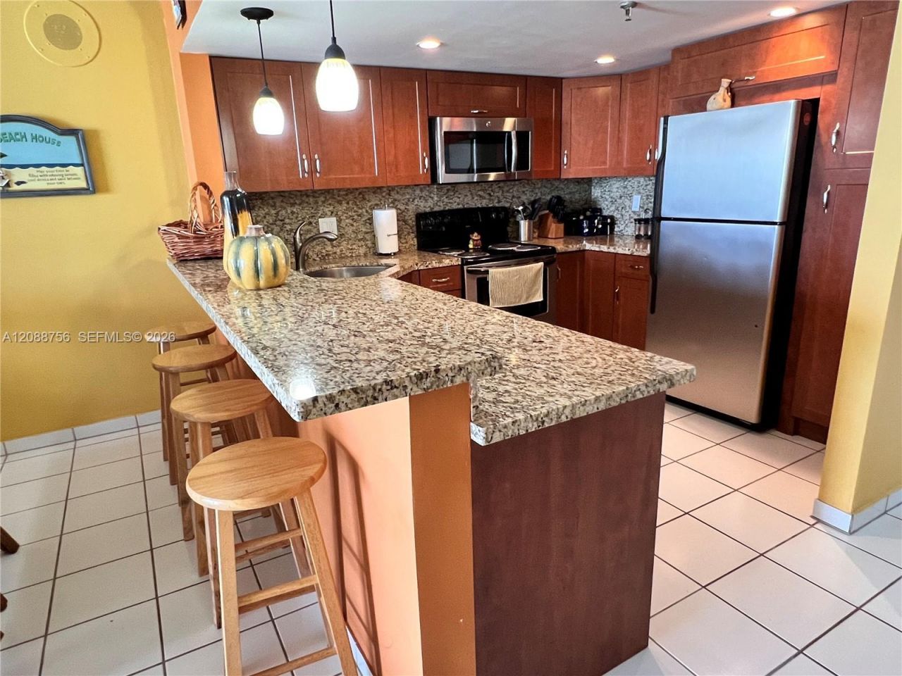 2625 Collins Ave , Unit 804, Miami Beach, FL 33140 Photo
