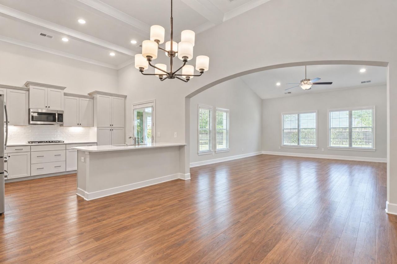 209 Fiddleback Drive Photo 11