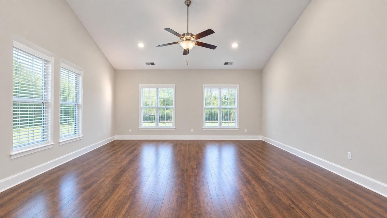 209 Fiddleback Drive Photo 19