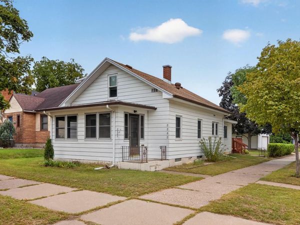 2202 Winnebago STREET, La Crosse, WI 54601