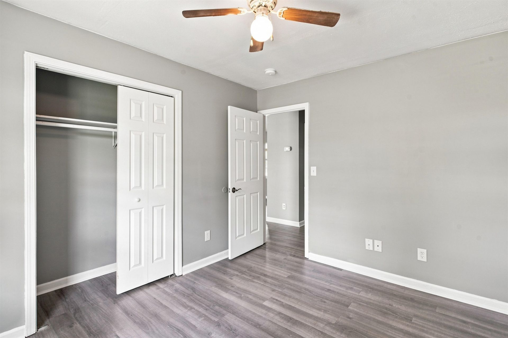 2517 Reta St.  Photo 14