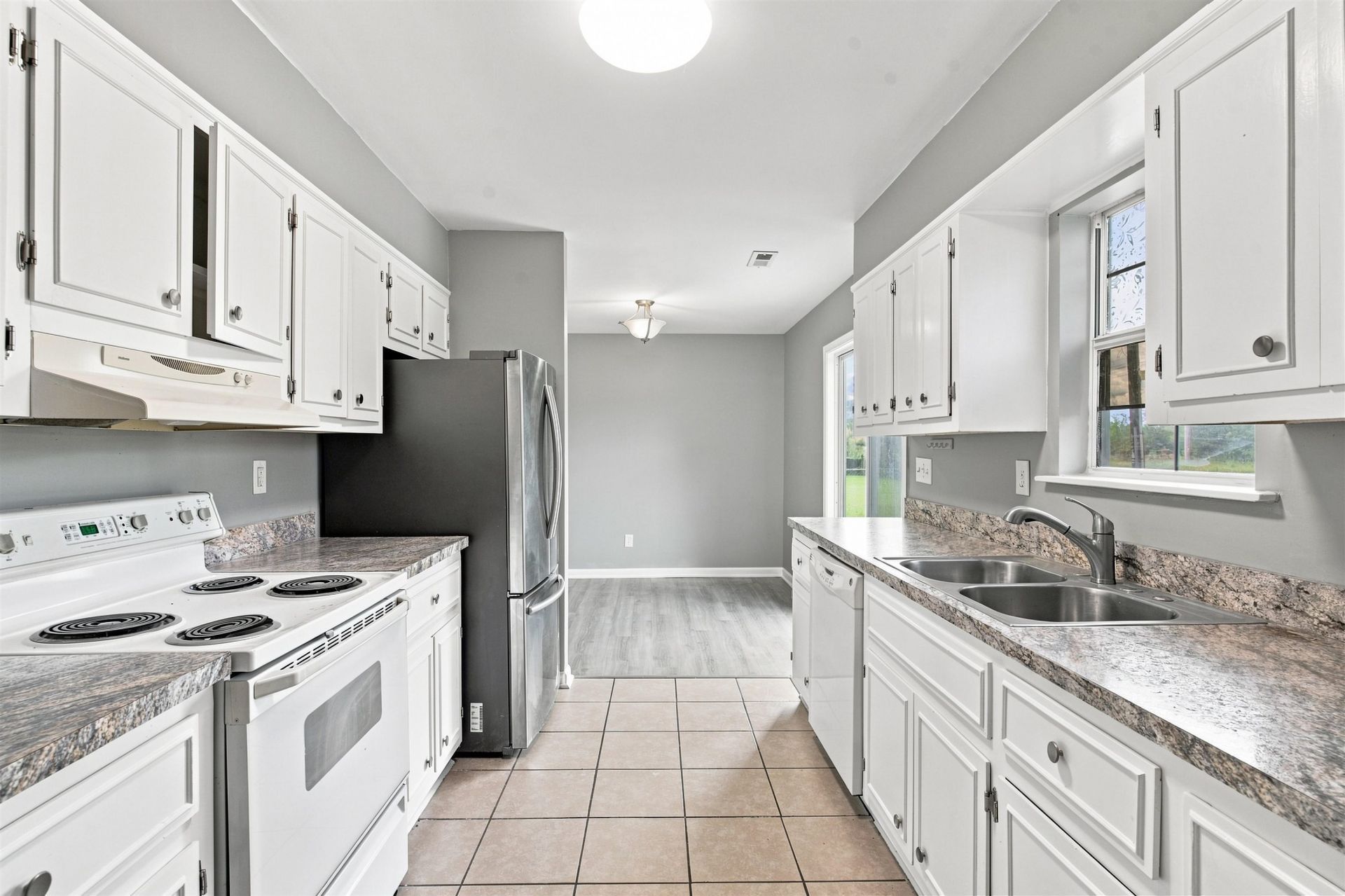 2517 Reta St.  Photo 24