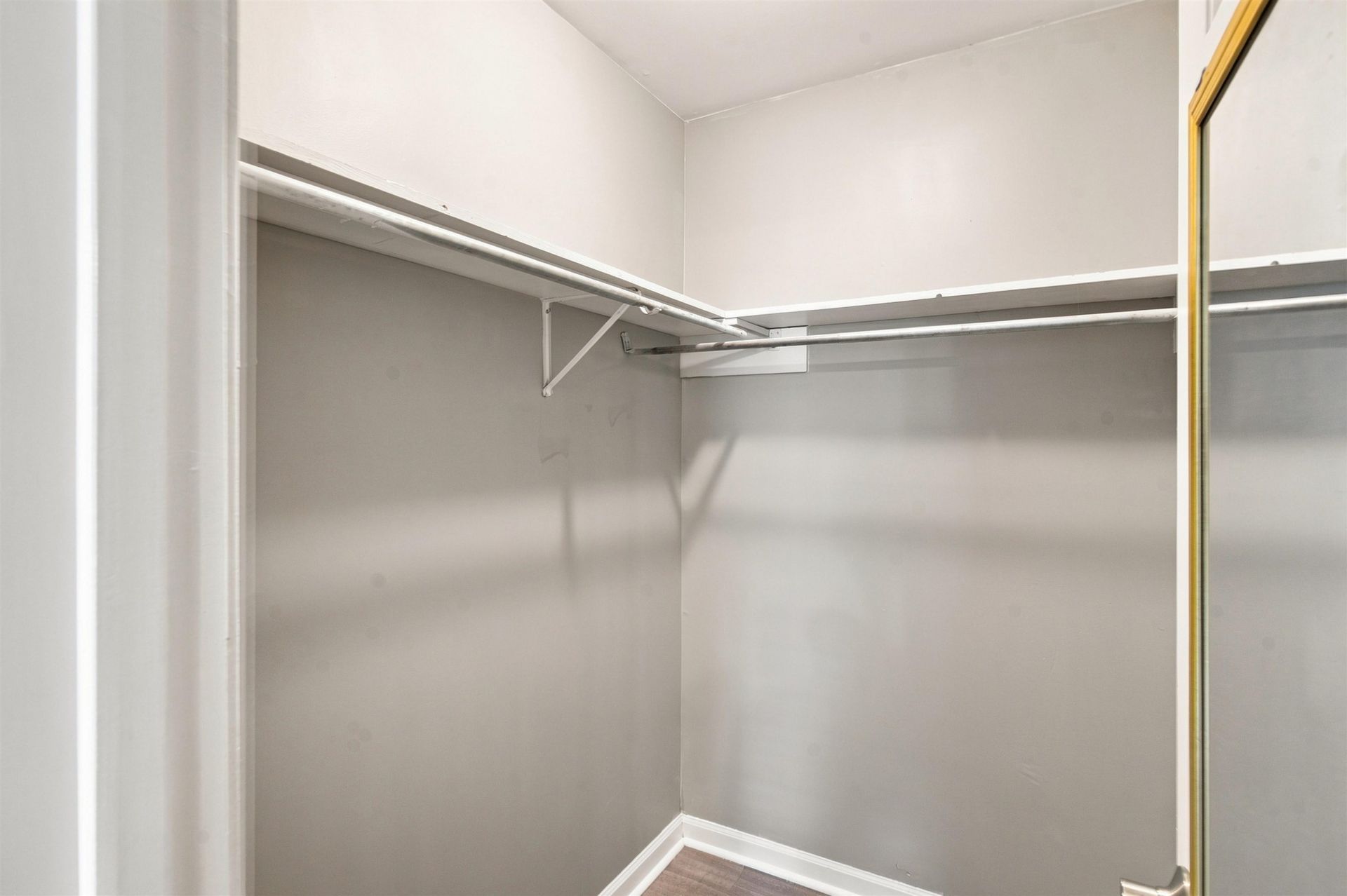 2517 Reta St.  Photo 8