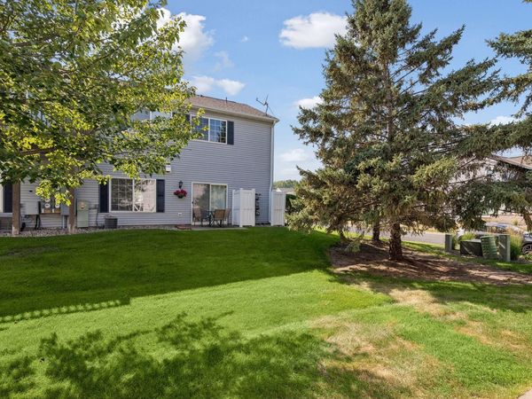 1336 Yorkshire Lane, Shakopee, MN 55379
