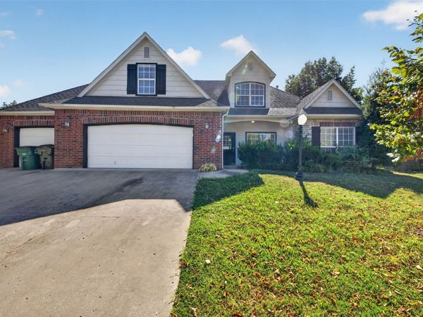 9303 N 103rd East Avenue , Owasso, OK 74055