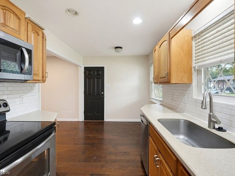 3863 Neville Drive, Kent, OH 44240 Photo 5
