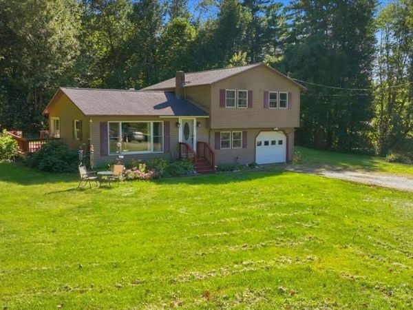 45 Canaan Road , Clinton, ME 04927
