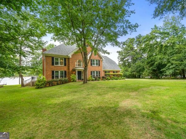 75 Spring Ridge Ct, Newnan, GA 30265
