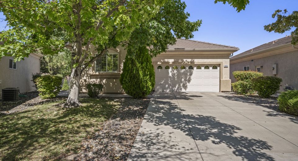 404 Sierra Leaf Circle, Reno, NV 89511 Photo