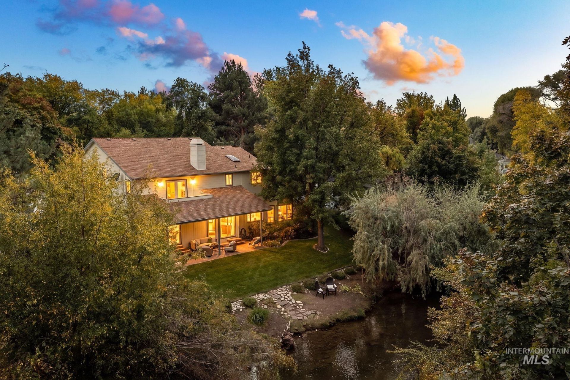 726 E Parkway Ct, Boise, ID 83706 Main Photo