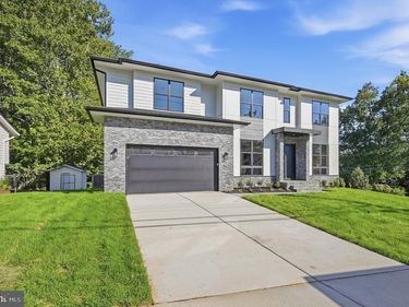 536 WALKER STREET SW, VIENNA, VA 22180