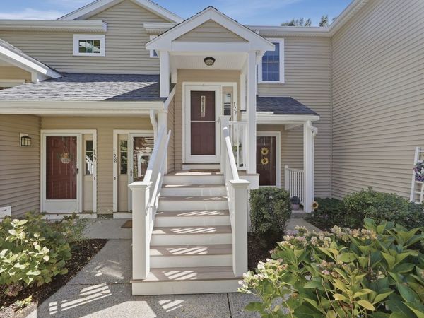 129 Tyson Commons Lane, Unit 129, Braintree, MA 02184