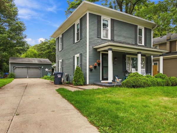 8859 Gull Road, Richland, MI 49083